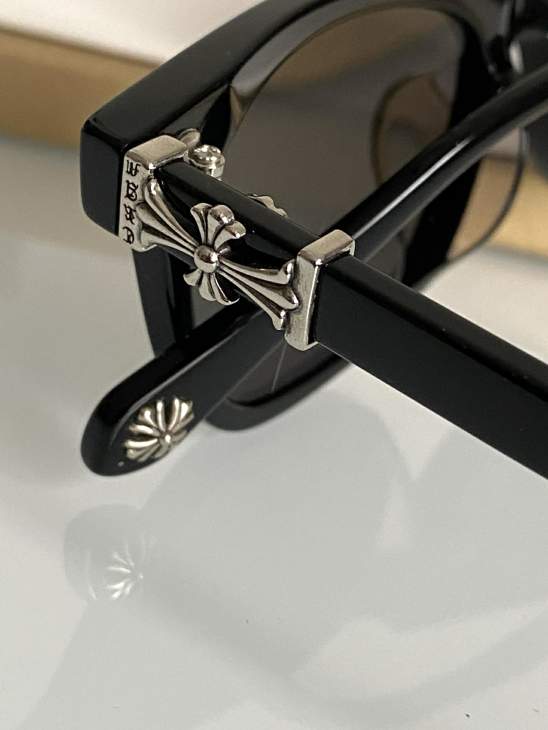 Picture of Chrome Hearts Sunglasses _SKUfw73376686fw